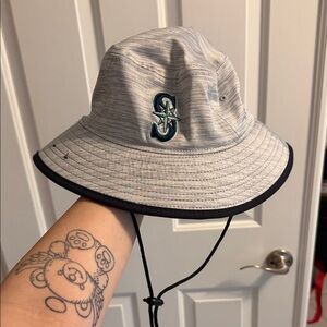 New Era Seattle Mariners Navy and Black Bucket Hat